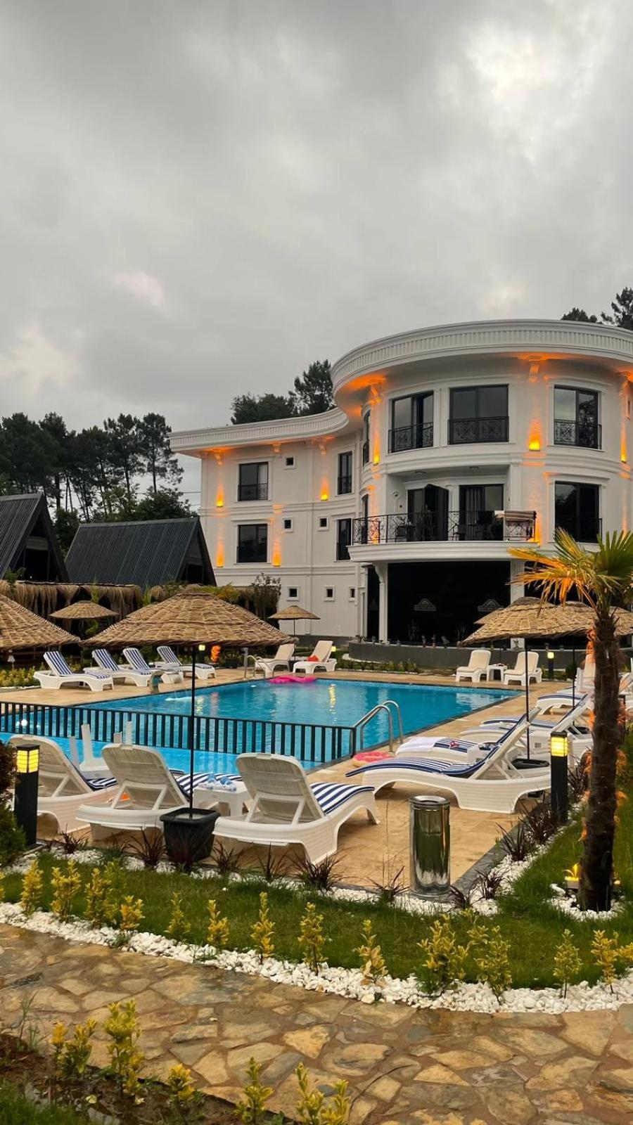 Kerpe Bungalov Hotel Kandıra エクステリア 写真